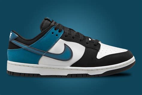 nike dunk low blauw|nike dunks with blue swoosh.